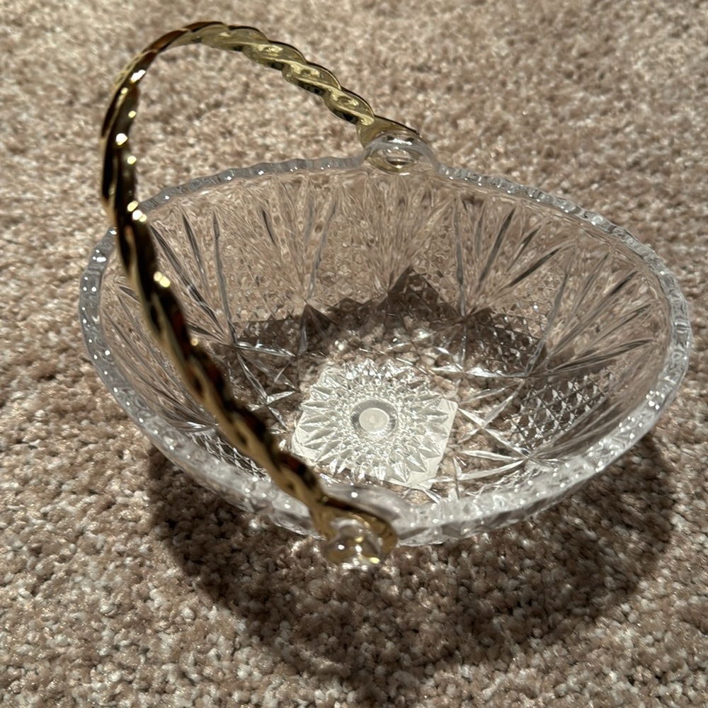 Mikasa Tender Rose Handled Basket